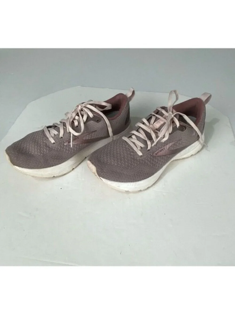 Brooks Revel 4 Women's Size 7.5 B (Medium) Running Shoes Primrose 1203371B286